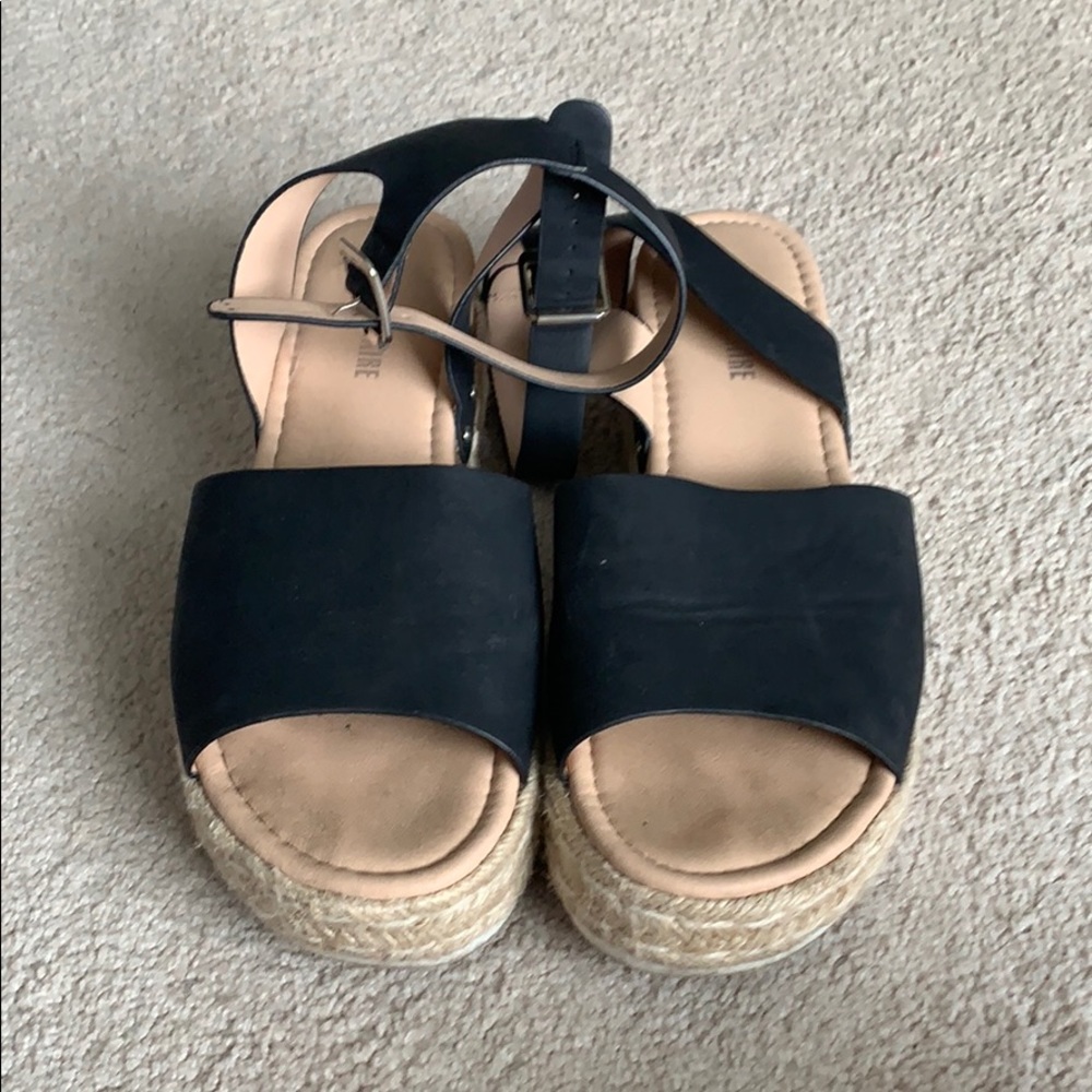 Black platform sandals